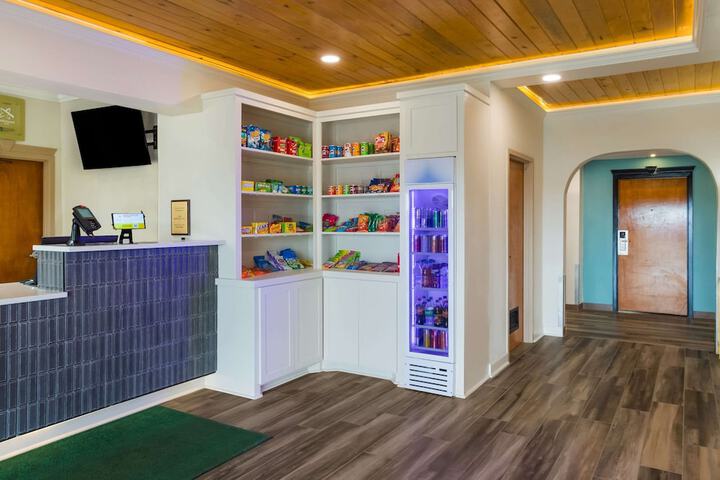 Quality Inn & Suites Pearl - Jackson