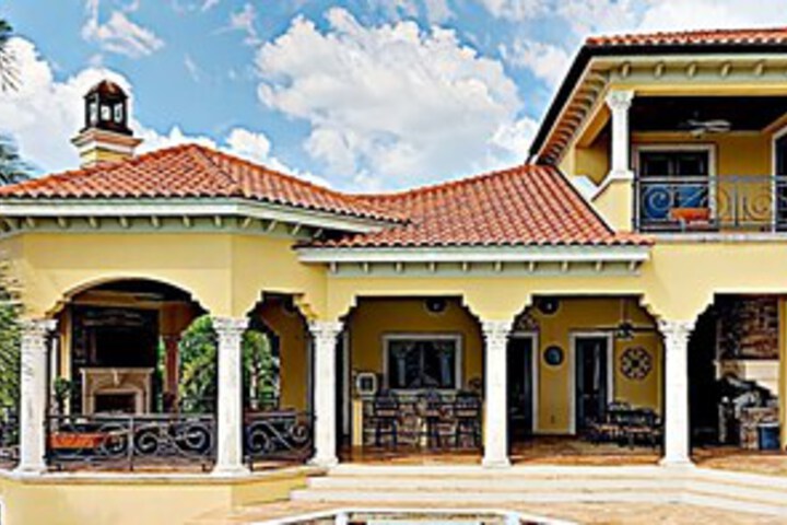 Tierra Verde St. Petersburg Waterfront Estate by Techtravel