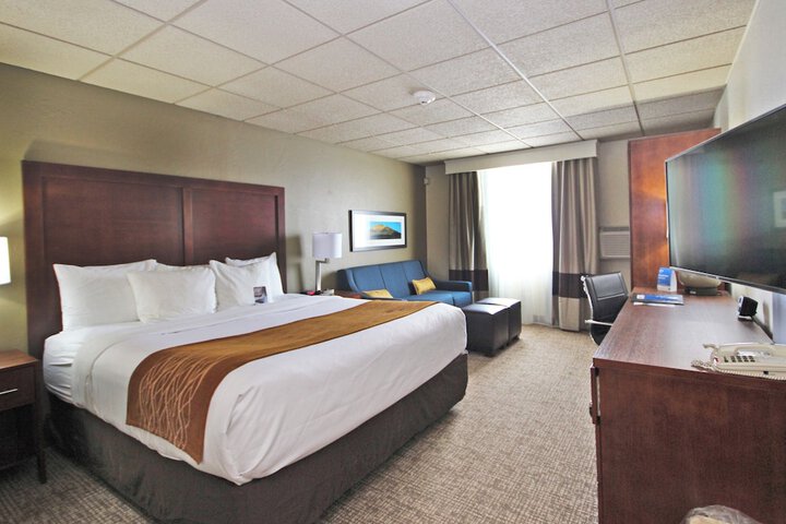 Room 37 of 65
