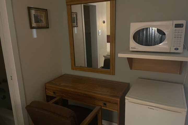 Room 10 of 23
