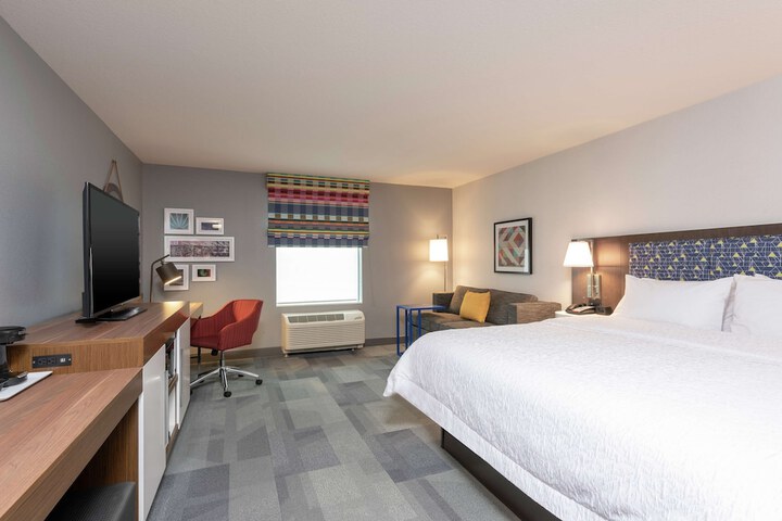 Room 22 of 46