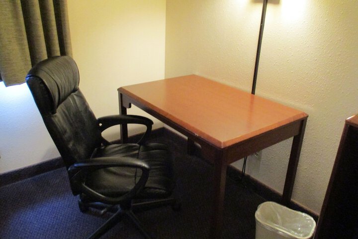Room 14 of 26