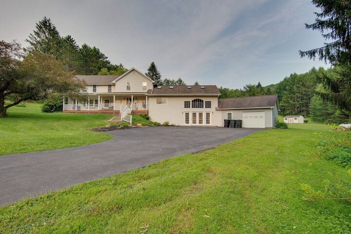 Sauna Spa & Stargazing: Coudersport Home!
