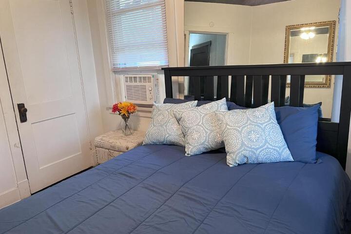 Charming 3 Bedroom Cottage Apartment in a Tudor-Style Home
