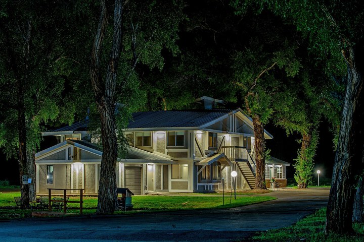 Hotel 16 of 109
