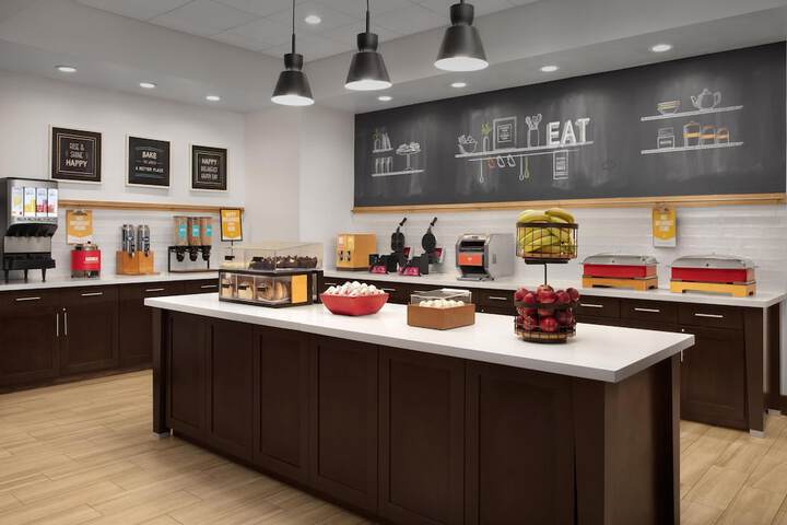 Hampton Inn & Suites Fayetteville