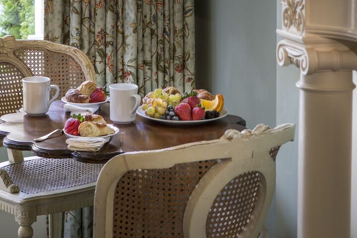 The Chanler at Cliff Walk