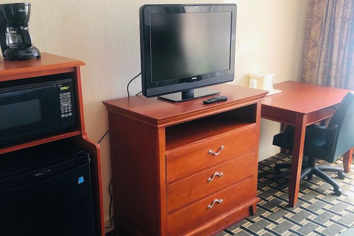 Room 34 of 46