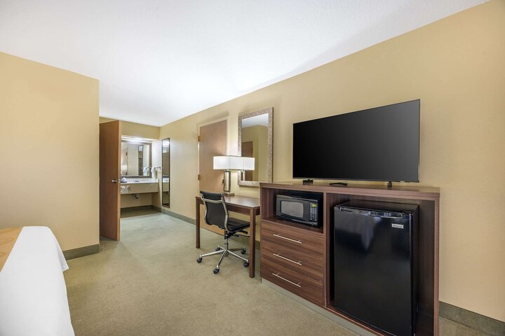 Quality Inn Paris