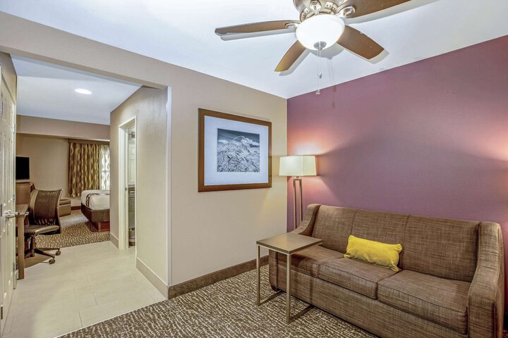 Room 19 of 31