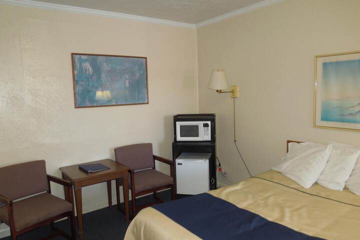 Room 11 of 63