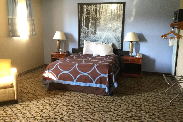 Room 19 of 36