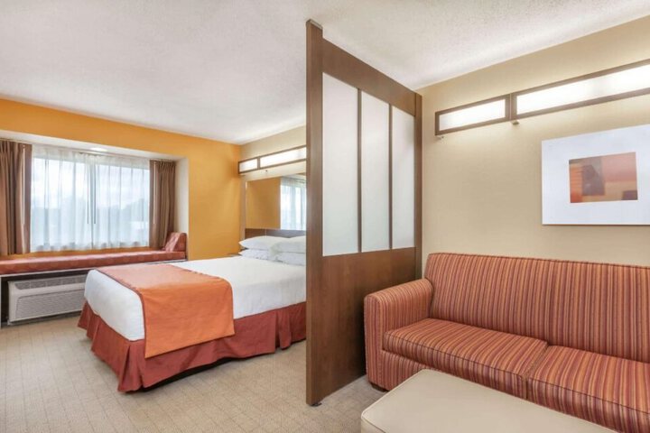 MICROTEL INN & SUITES BY WYNDHAM VERONA