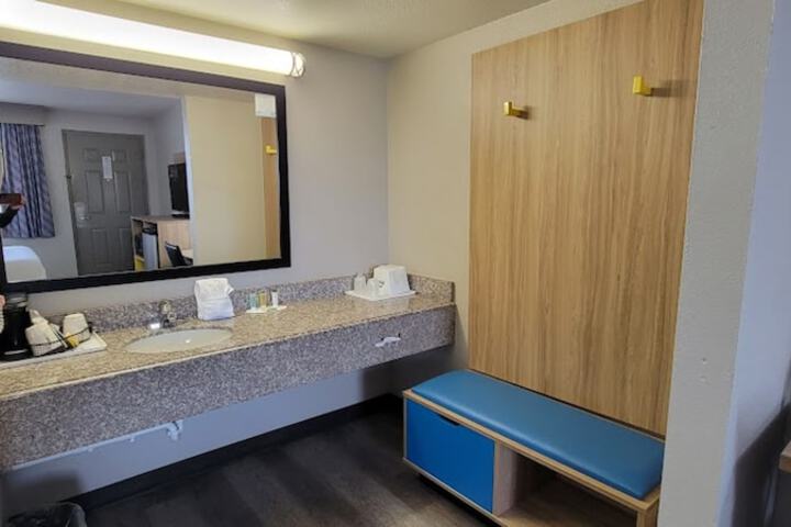 Room 22 of 70