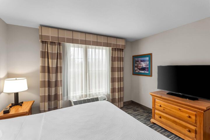 Country Inn & Suites by Radisson Beckley, WV