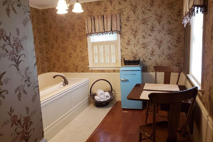 The Carriage Inn B & B