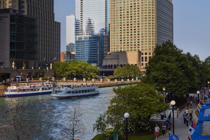 Loews Chicago Hotel