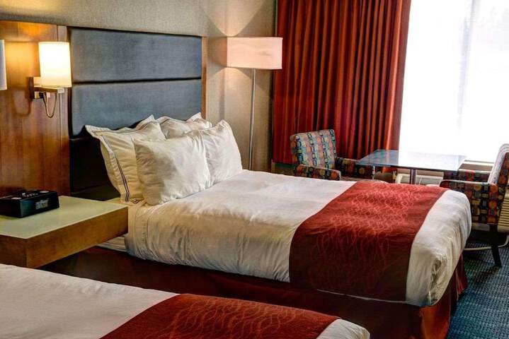 Radisson Hotel & Suites Fort McMurray