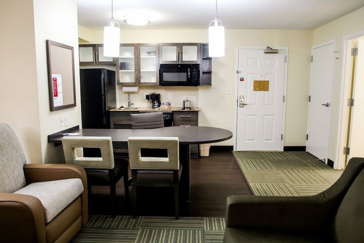 Room 21 of 32