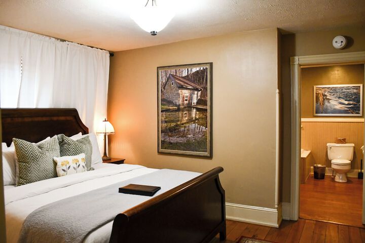 Room 32 of 56