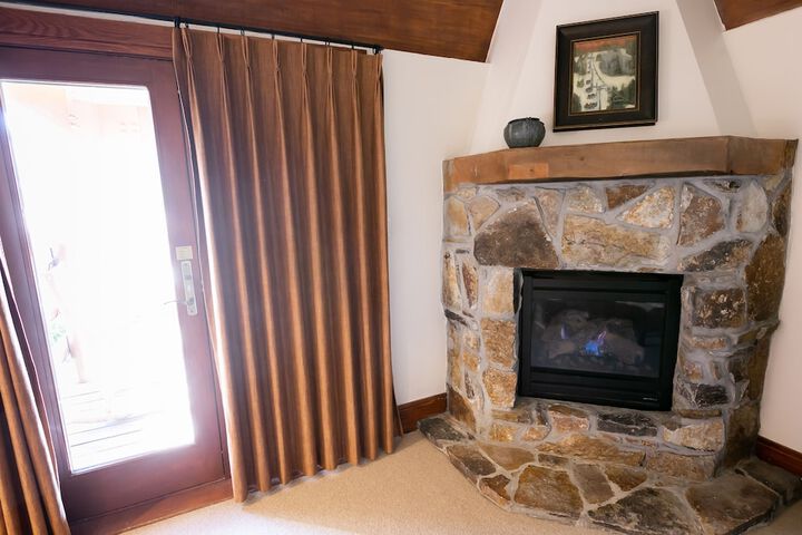 Stein Eriksen Lodge