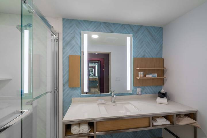 Room 19 of 42
