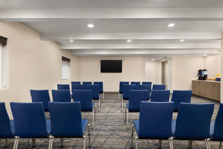 Holiday Inn Express Evansville Downtown by IHG