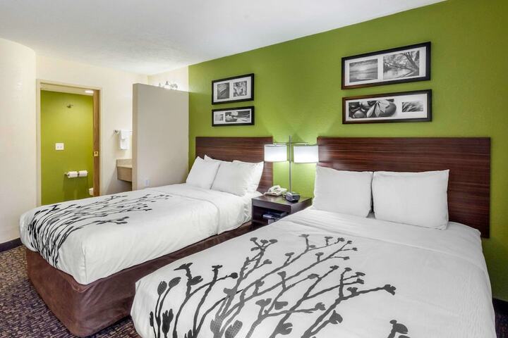 Room 9 of 27