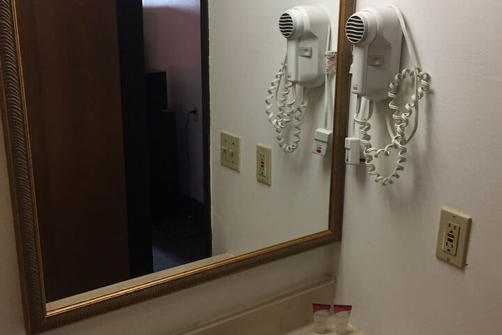 Room 20 of 27