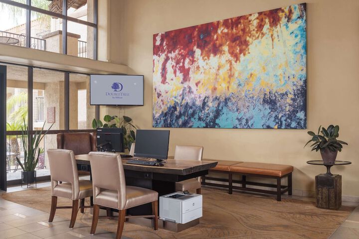 Business Center 67 of 68