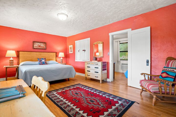 Room 22 of 64