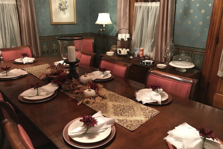 Dining 76 of 83