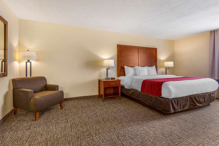 Room 10 of 29