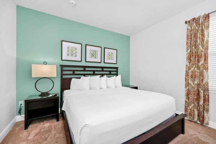 Encore Resort and Water Park at Reunion by Rentyl
