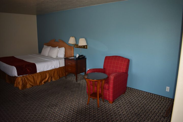 Room 18 of 36