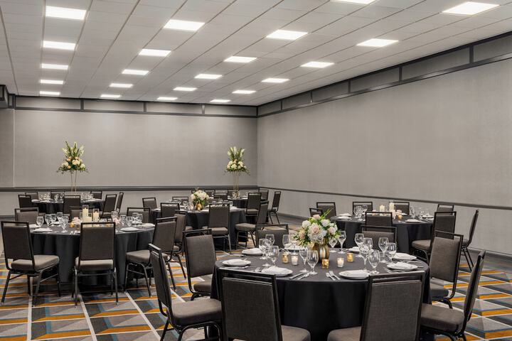 Ballroom/Hall 143 of 147