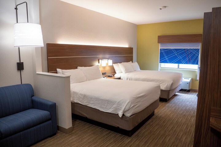 Holiday Inn Express & Suites Greenville Airport by IHG