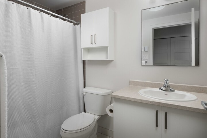 Room 14 of 37