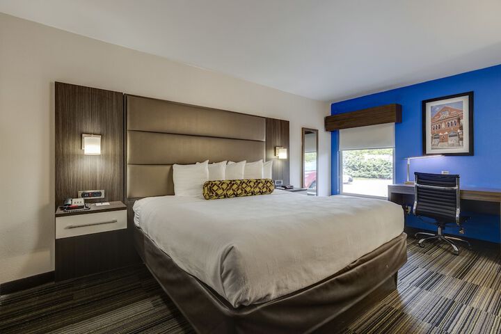 Room 48 of 59