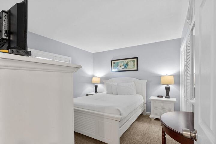 Room 16 of 24