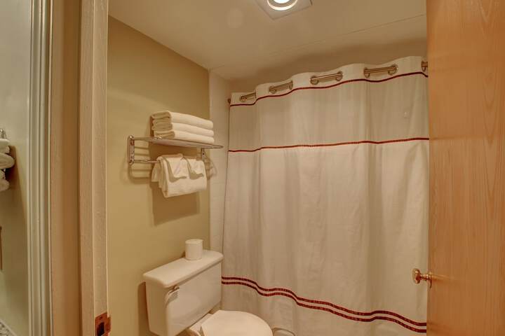 Room 35 of 86