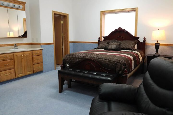 Room 33 of 71