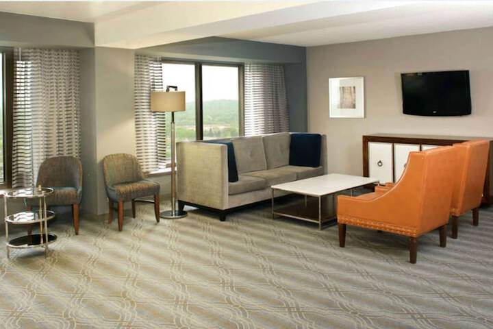 Room 38 of 64