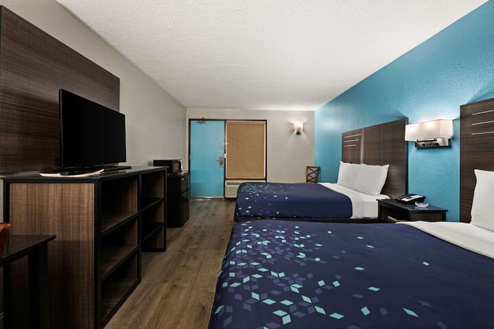 Room 15 of 24
