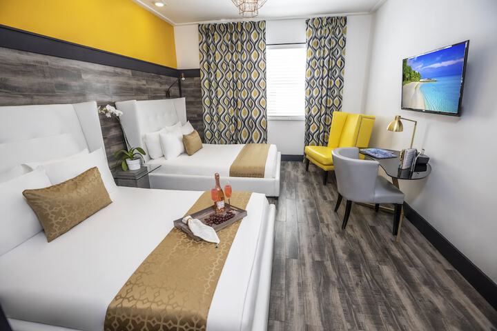 Room 40 of 73
