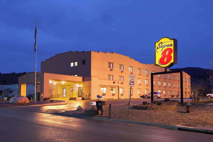 Hotel 2 of 30