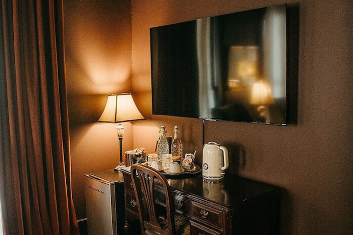 Room 18 of 82