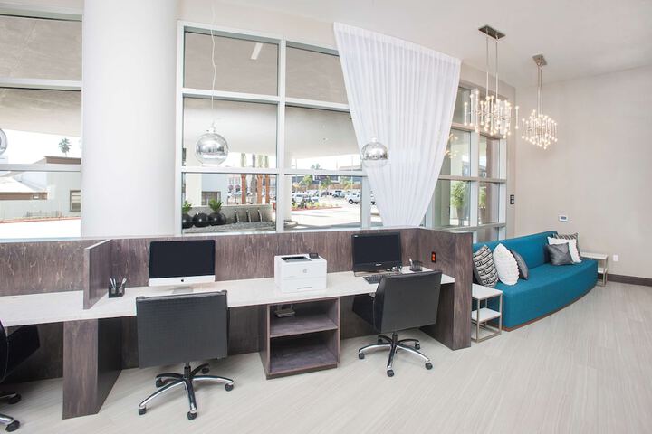 Business Center 43 of 43