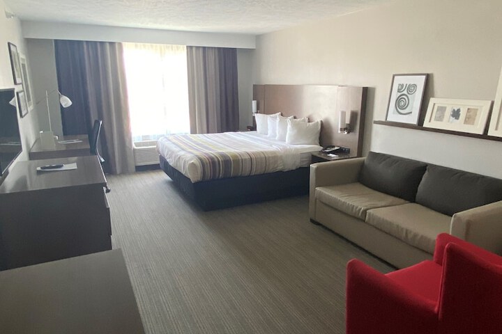 Country Inn & Suites by Radisson Council Bluffs, IA
