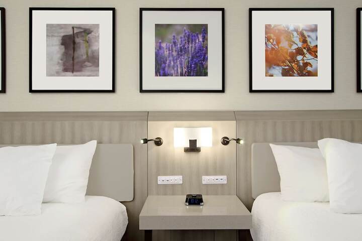 Room 8 of 38